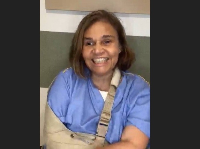 Claudia Rodrigues tem alta e grava vídeo após correr risco de morte em hospital