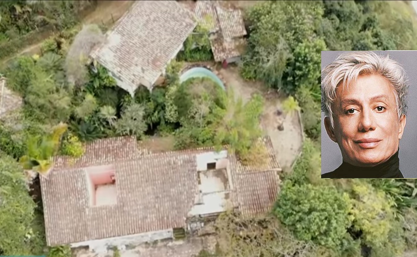 Em ruínas, mansão de Clodovil em Ubatuba é desprezada em leilões