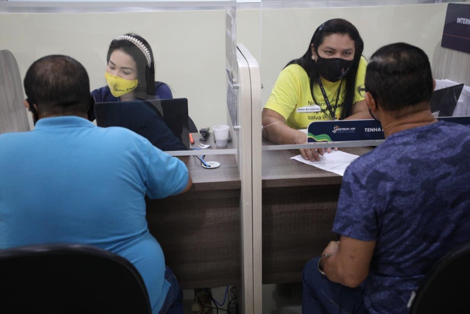 Mais de 800 pessoas renovam CNH em mutirão do Detran em Manaus