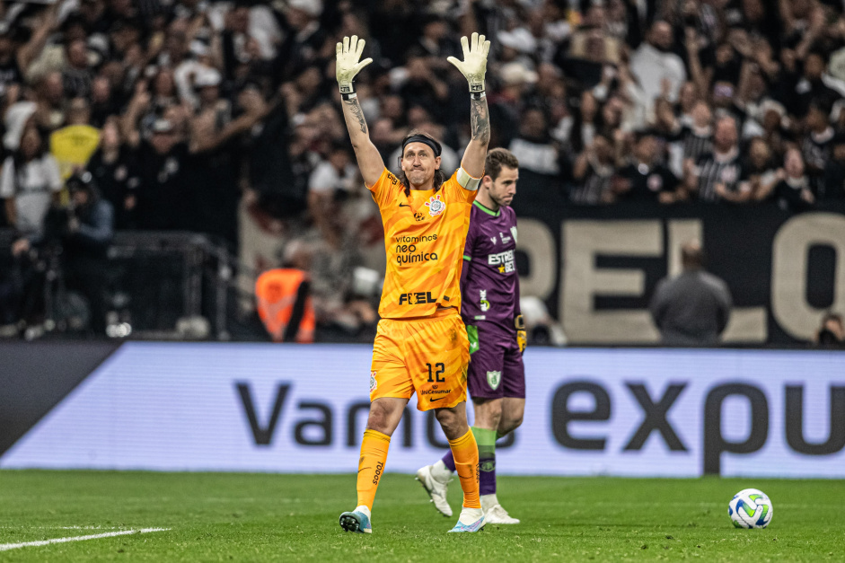 Cássio avisa que deseja sair do Corinthians e Timão tenta investida para segurar o craque