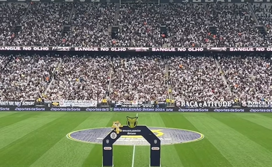 Corinthians respira na zona de rebaixamento após vitória de 3 a 0 contra o Atlético-GO