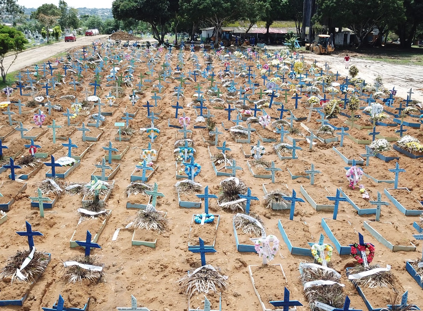 Manaus tem o quíntuplo da média de mortes das capitais brasileiras em 2021