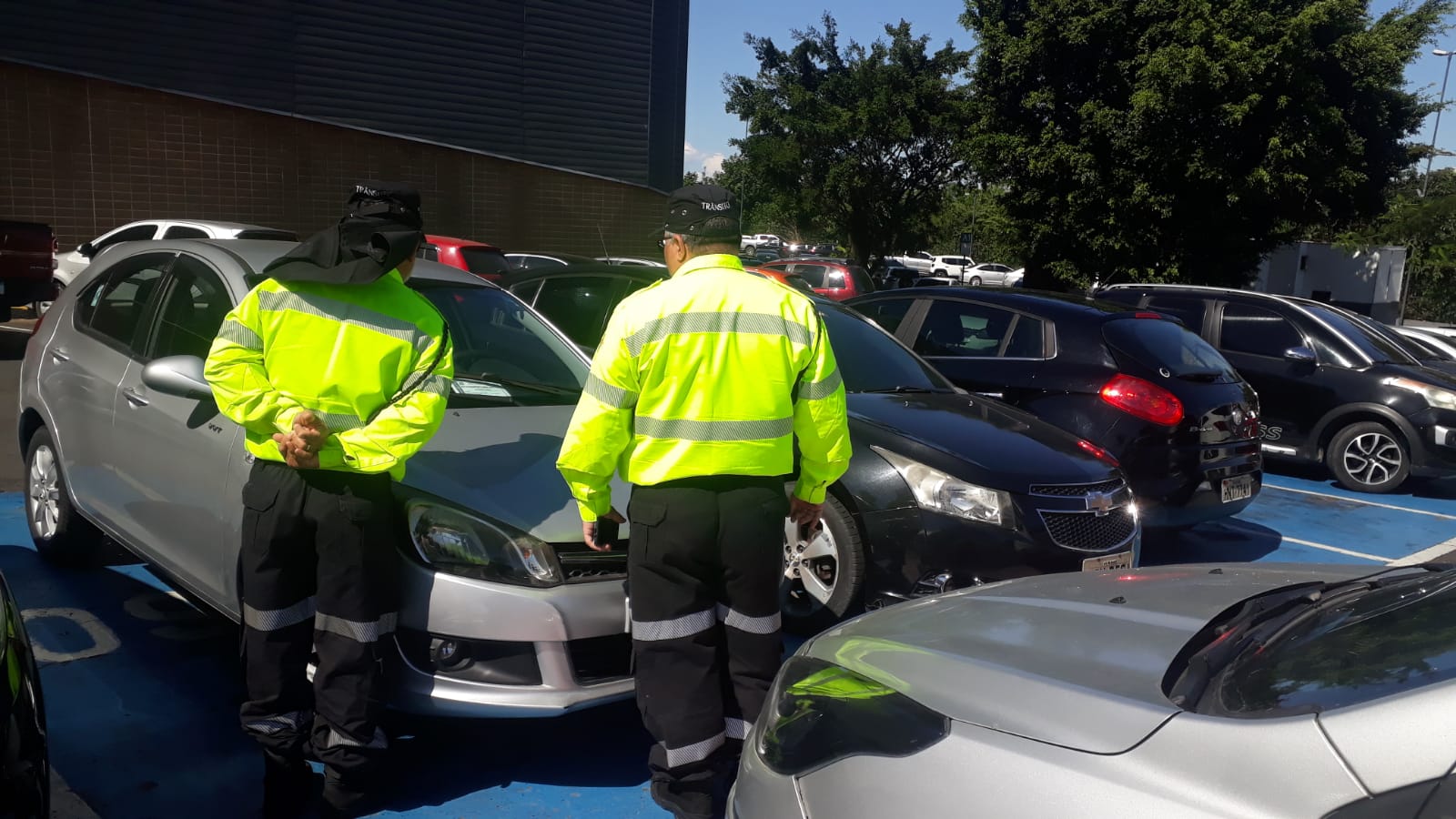 IMMU reforça o uso da credencial em estacionamento para idosos e deficientes