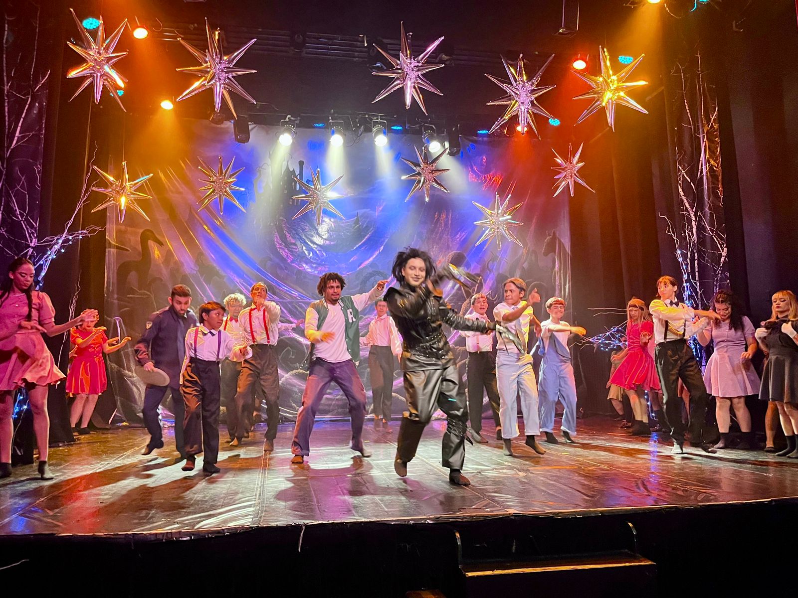 Especial de Natal “Edward Mãos de Tesoura” ganha apresentação gratuita no Largo de São Sebastião