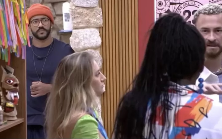 Ricardo ouve Fred dizer que votaria no próprio grupo para salvar rivais; vídeo