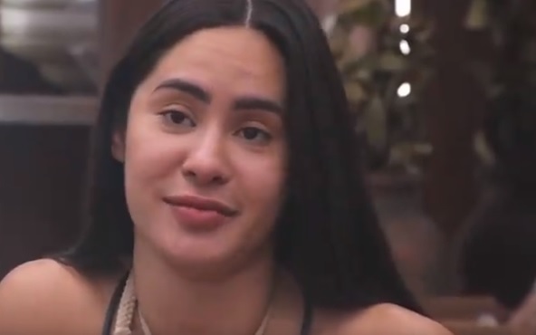 Isabelle diz estar aflita com paredão após DR com Beatriz e Alane: 'culpa minha'