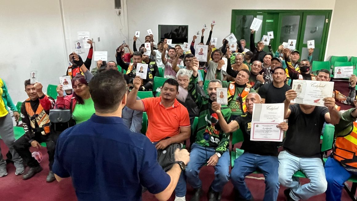 Defensoria vai exigir que apps de transportes contratem apenas mototaxistas regulares em Manaus