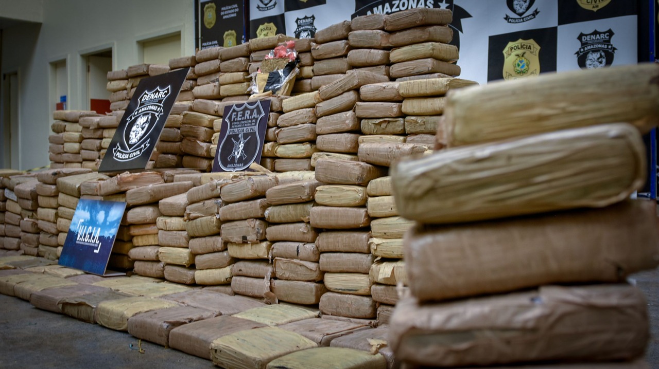 Crime organizado perdeu quase 10 toneladas de drogas em 6 meses em Manaus