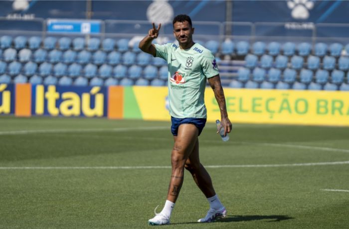 Em jogo marcado por manifestações antirracistas, Brasil enfrenta Guiné