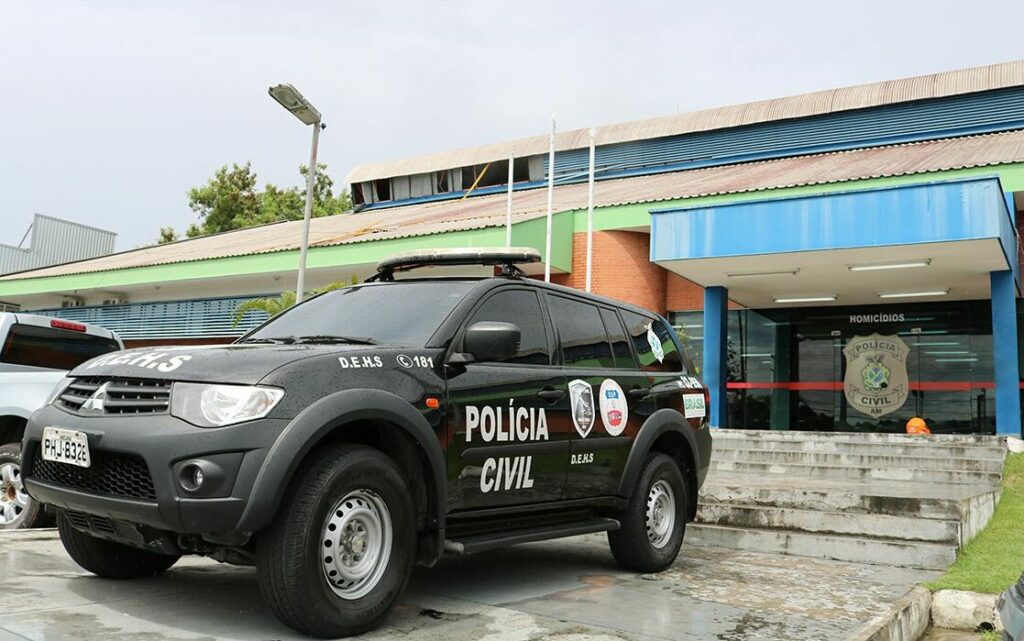 Jovem é espancado até a morte em avenida de Manaus