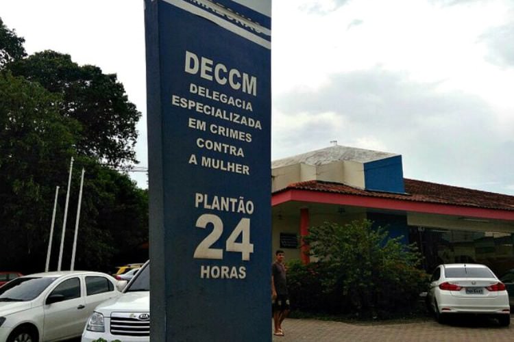 Marido é preso após tentar matar esposa a golpe de faca no Campo Dourado