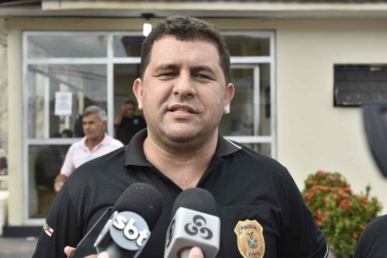 Criança vai à delegacia e conta que mãe está sendo torturada pelo padrasto no Amazonas