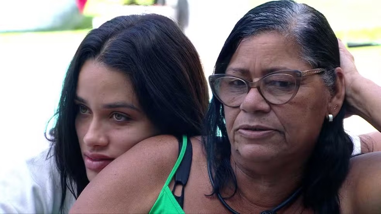 Delma incentiva companhia a Vilma após eliminação de Diogo: 'bom todo mundo ficar perto'