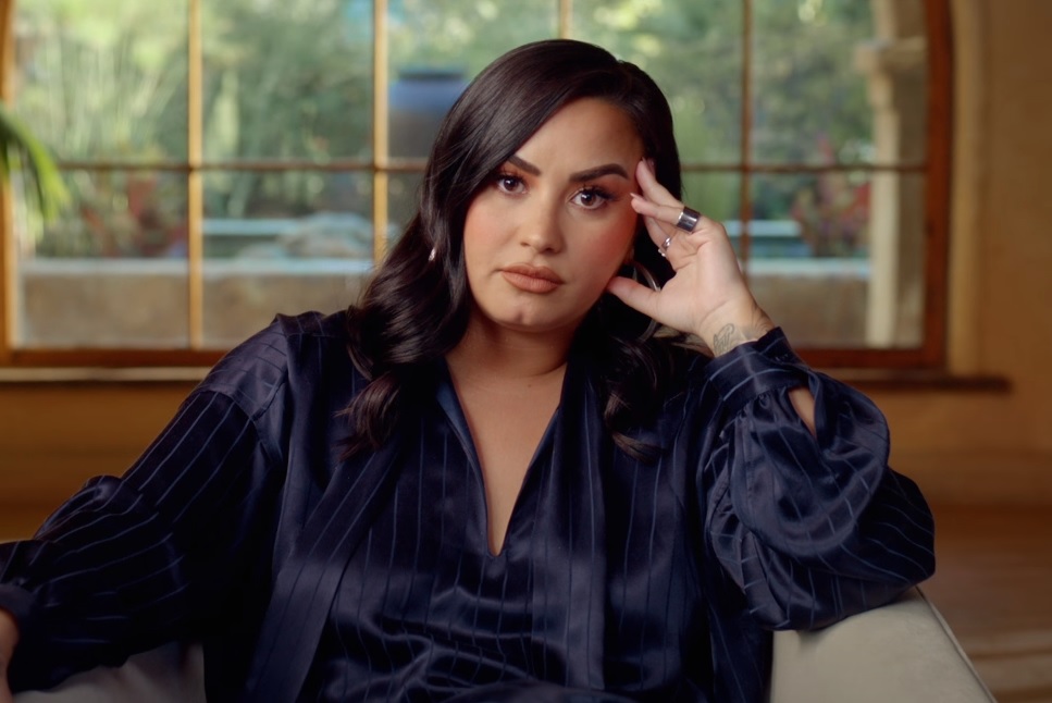 Detalhes de overdose de Demi Lovato em trailer de documentário chocam fãs