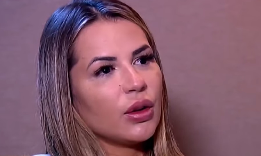 Viúva insinua que acompanhante foi contratada para atrair MC Kevin