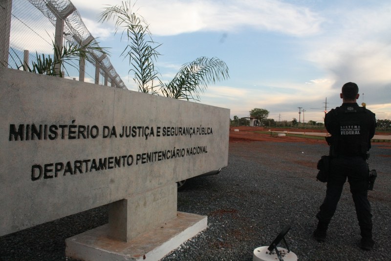 Visita íntima em presídios será apenas para casados ou com união estável