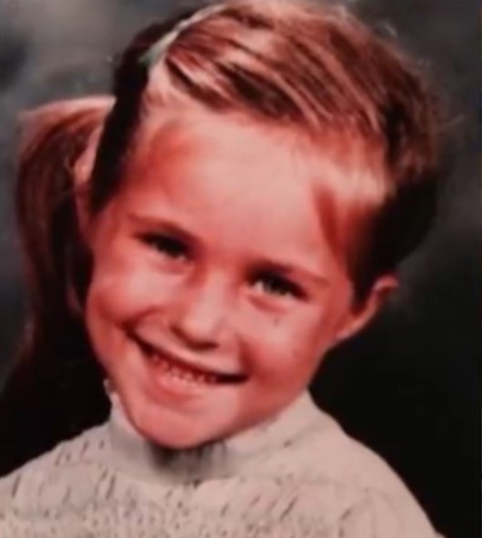 Foto em caixa de leite faz menina descobrir que foi sequestrada pelos pais