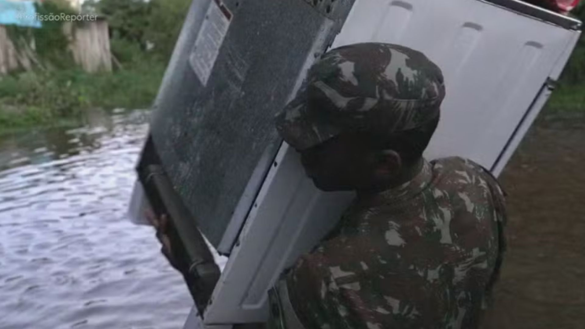 Lula veta isenção de impostos na compra de móveis por vítimas de desastres; entenda