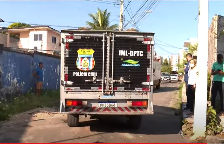 A caminho do trabalho, funcionário do Detran encontra homem amarrado e morto em Manaus