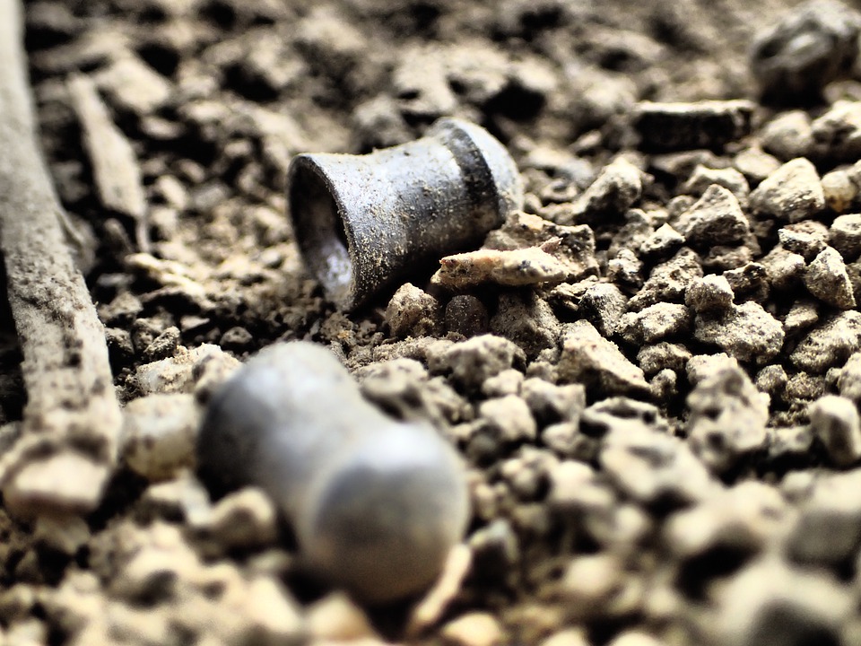 Homem tem corpo crivado de balas em plena luz do dia no Amazonas