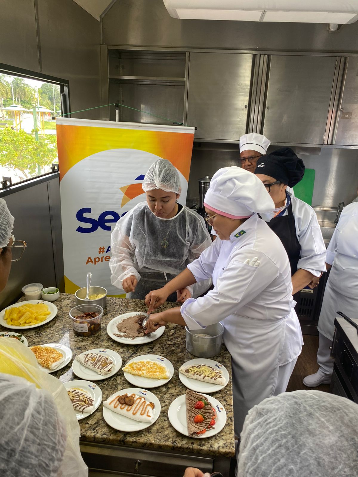 Senac oferece cursos gratuitos de gastronomia e atendimento em shopping de Manaus