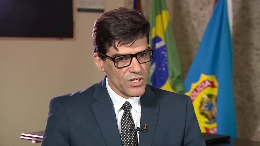 Delegado da PF do Amazonas ironiza exoneração de ministro Ricardo Salles