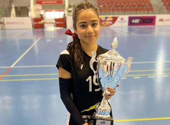 Filha de amazonense multicampeão conquista título nacional de vôlei em Malta