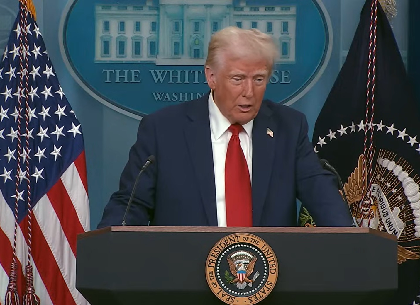 Trump afirma que "Cuba é a próxima" e exalta ações militares dos EUA