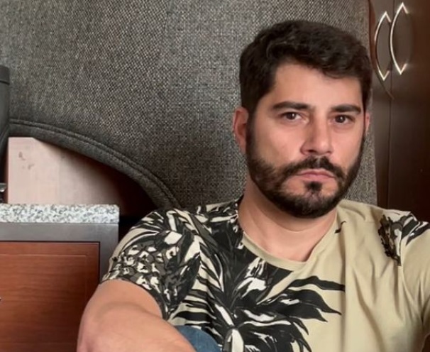 Evaristo Costa abre o jogo sobre demissão da CNN e dispara: 'livre na pista'