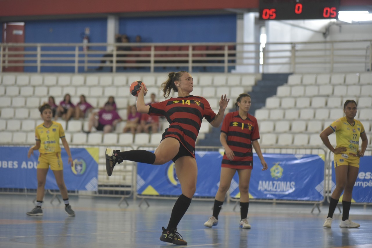 Amadeu Teixeira reúne 14 equipes do país no Campeonato Brasileiro de Handebol
