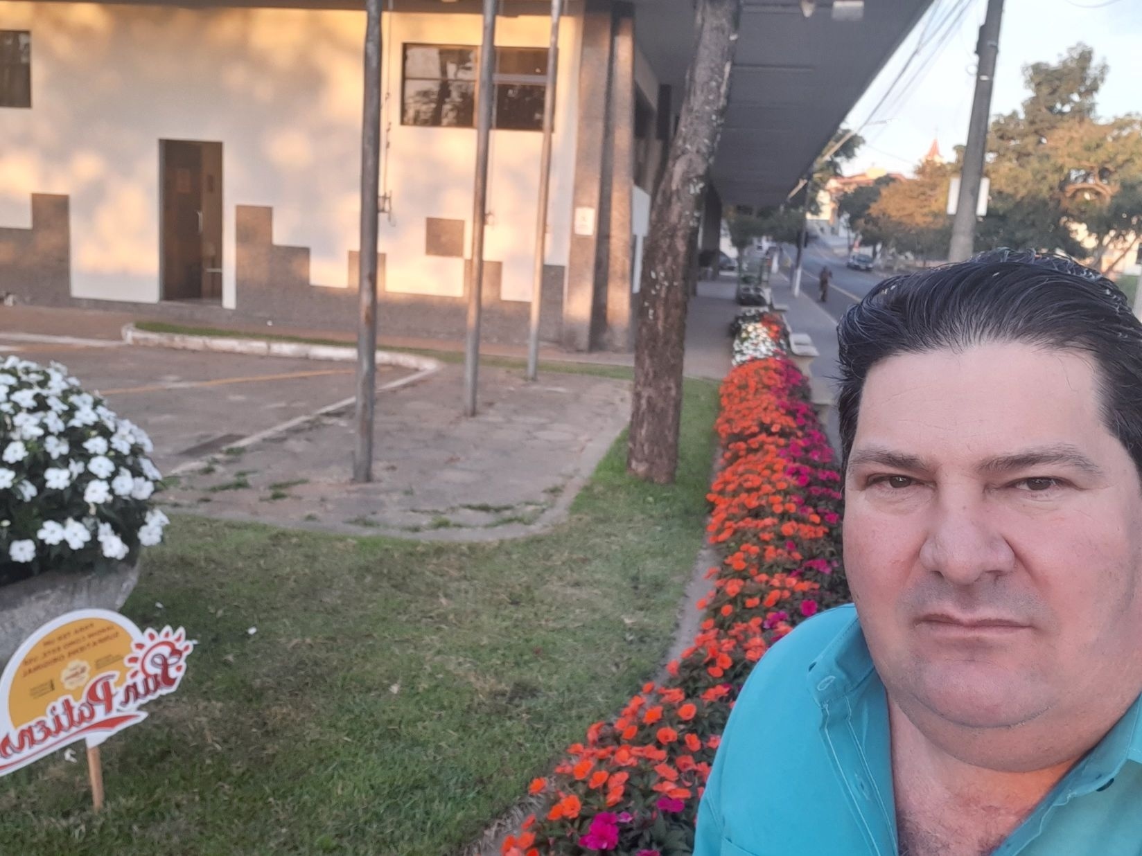 Prefeito manda moradores de rua à força para outras cidades: 'Pessoas do bem, me ajudem nessa ação'