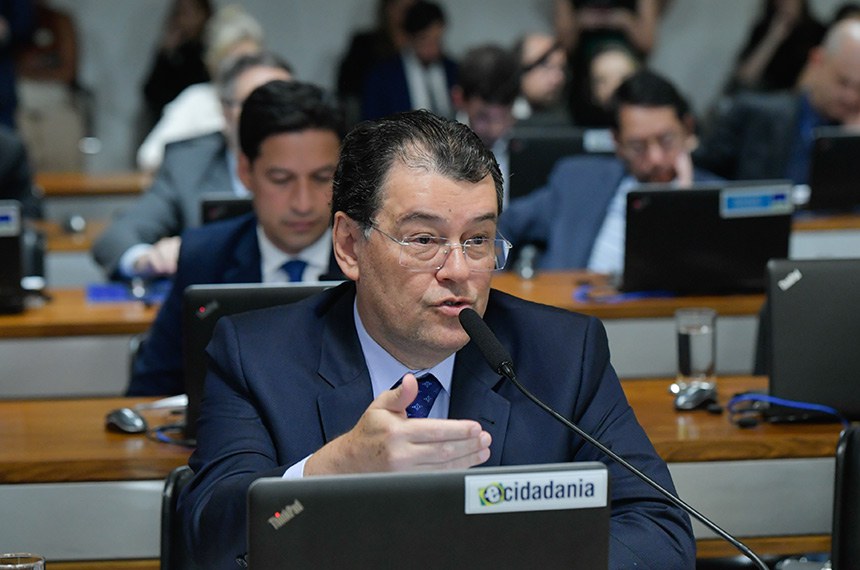 Comissão do Senado aprova tarifa social de água e esgoto para famílias de baixa renda