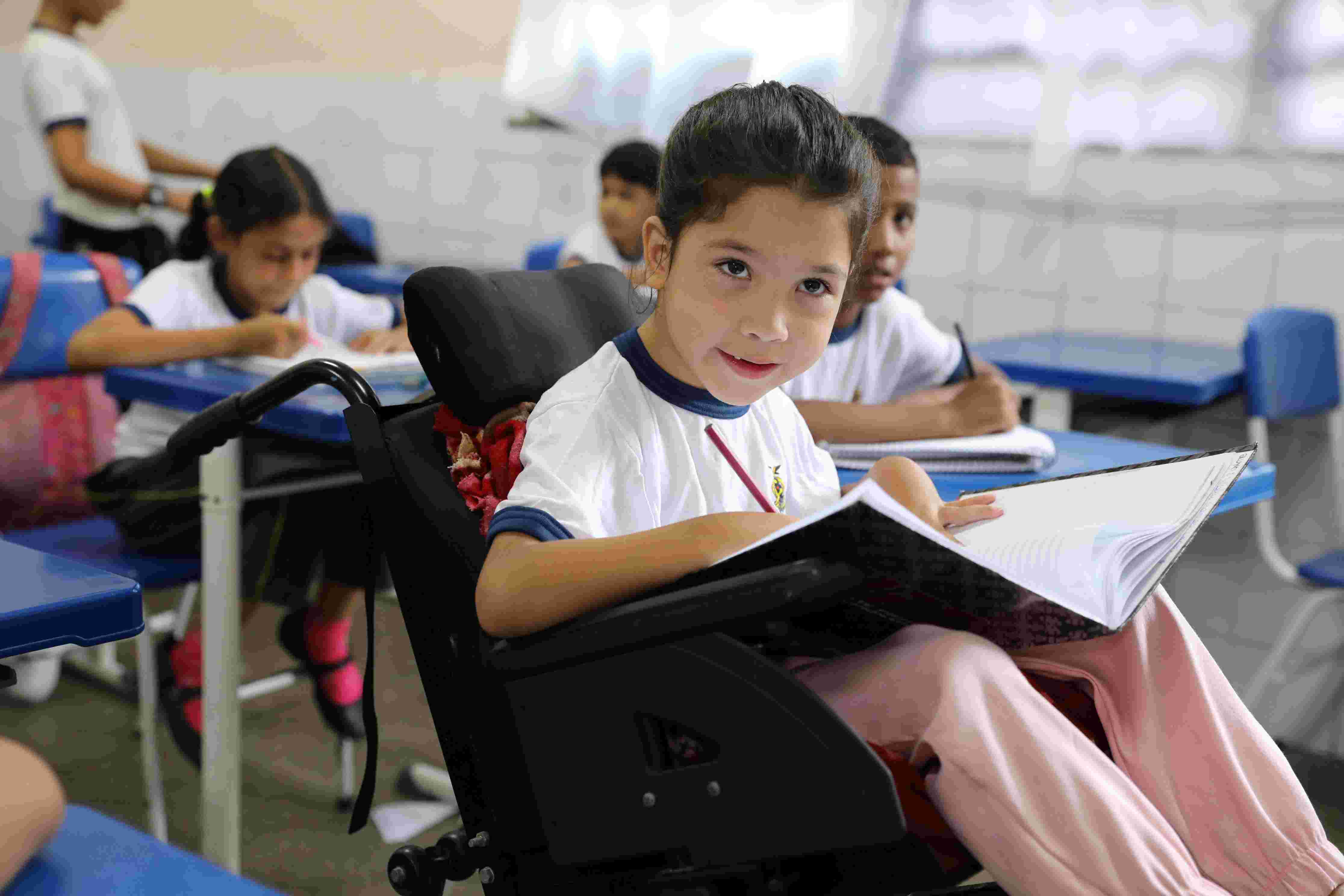 Transferência e matrícula de novos alunos com deficiência começa nesta quarta no Amazonas