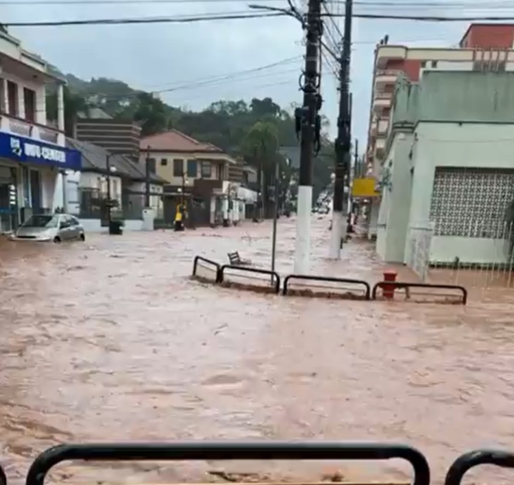 CBF adia jogos do Brasileirão após chuvas no RS; veja alterações