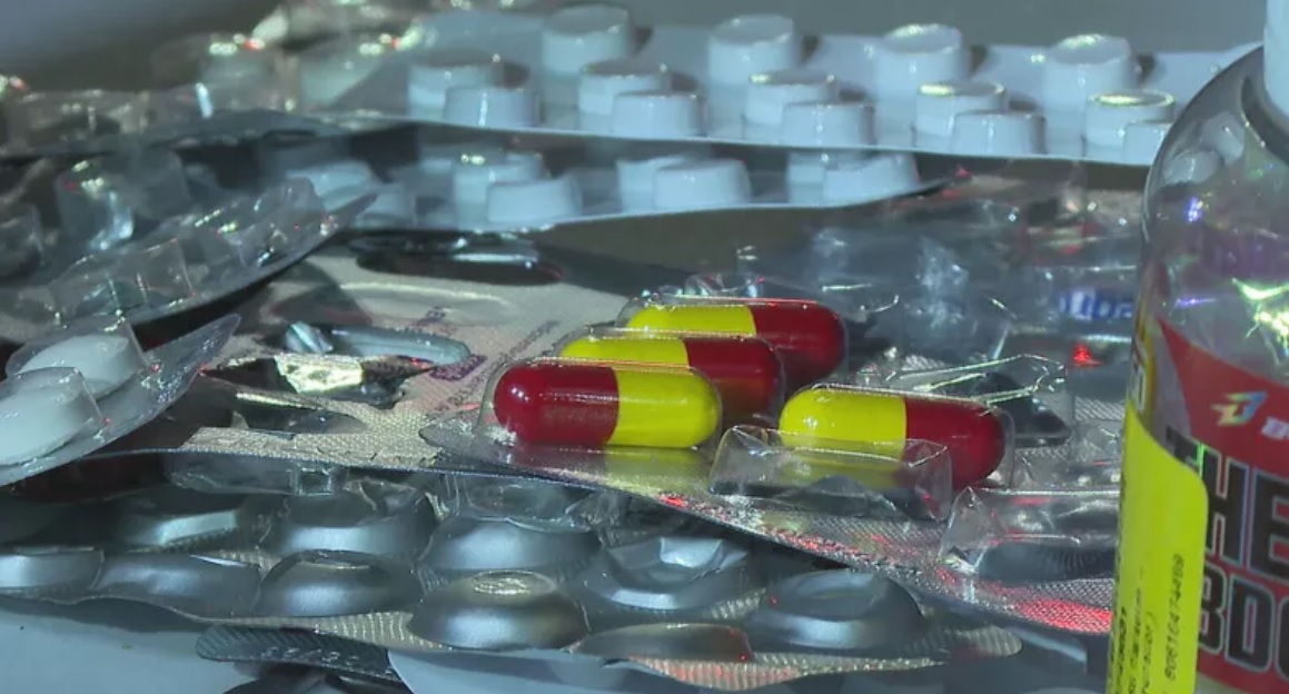 Homem envenena filhos de 6 e 9 anos para se vingar da esposa