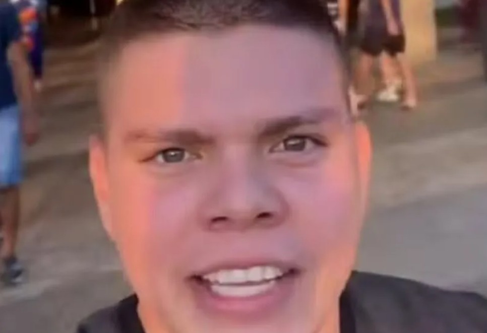 Influencer que deixou bomba falsa no aeroporto de Porto Velho é solto em audiência