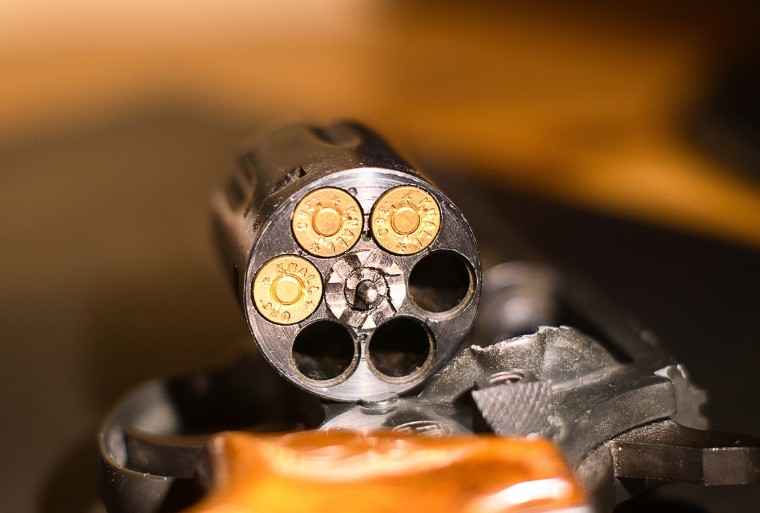 Adolescente morre com tiro na cabeça enquanto filmava amigo manuseando arma em SP