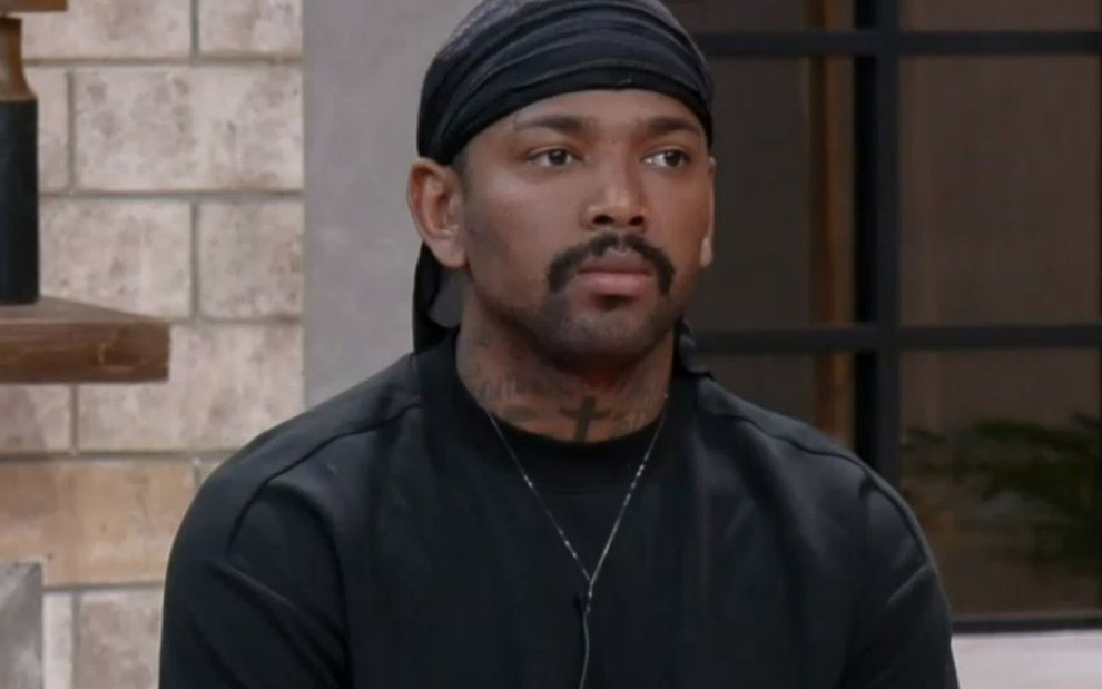 Record bate o martelo e expulsa Nego do Borel de A Fazenda, diz Leo Dias