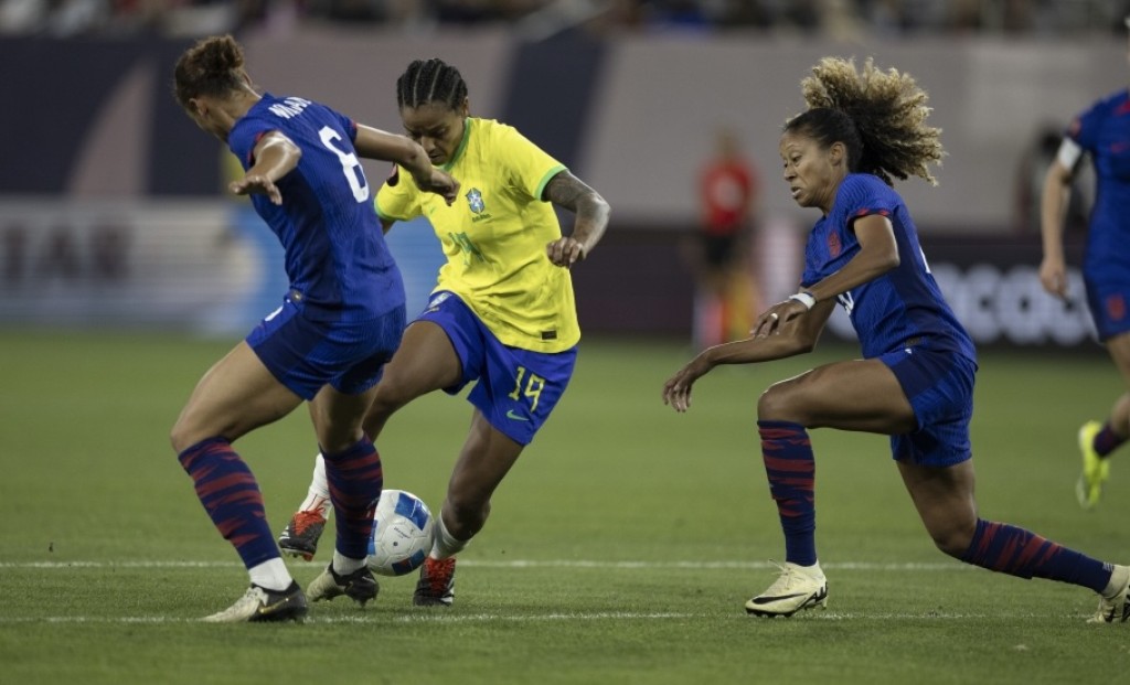 Brasil segue sem vencer EUA em finais de futebol feminino desde 2007