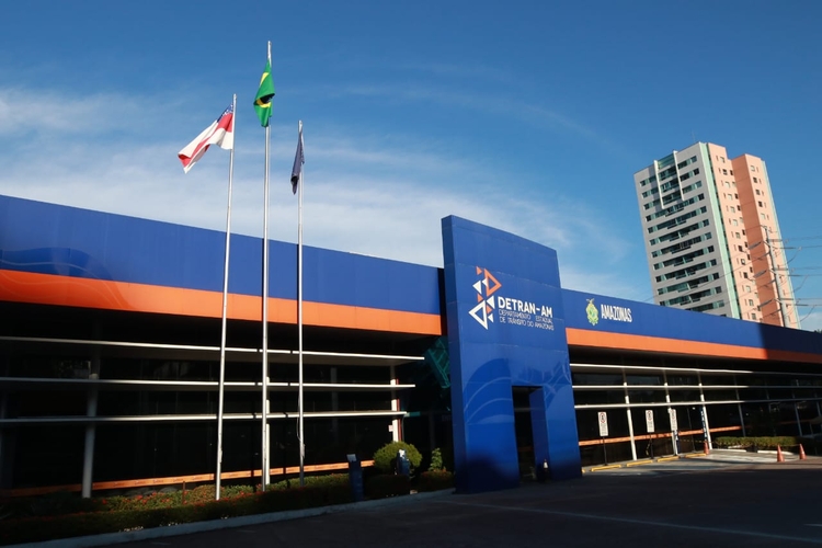 Detran-AM vai indenizar motociclista em R$ 16,2 mil por falha em vistoria 