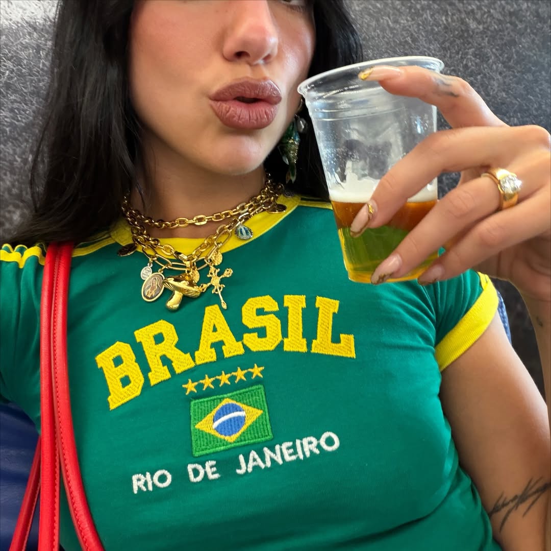 De Fla x Flu a samba e Cristo Redendor, Dua Lipa mostra passeios no Rio