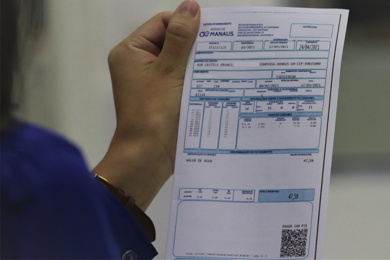 Justiça anula multa de R$ 8 mil e condena Águas de Manaus a indenizar cliente