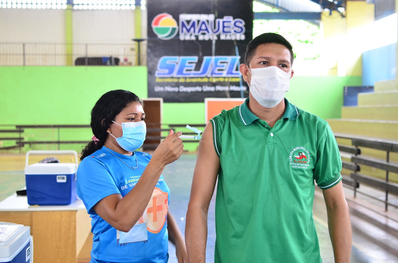 Começa vacinação para pessoas a partir de 20 anos em Maués, no Amazonas