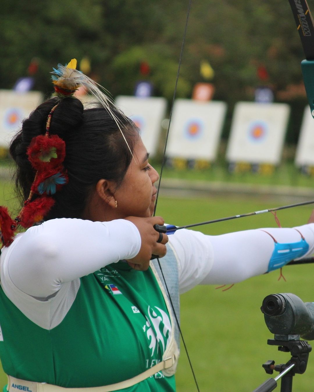 Arqueira indígena amazonense disputa vaga para representar o Brasil nos Jogos de Paris