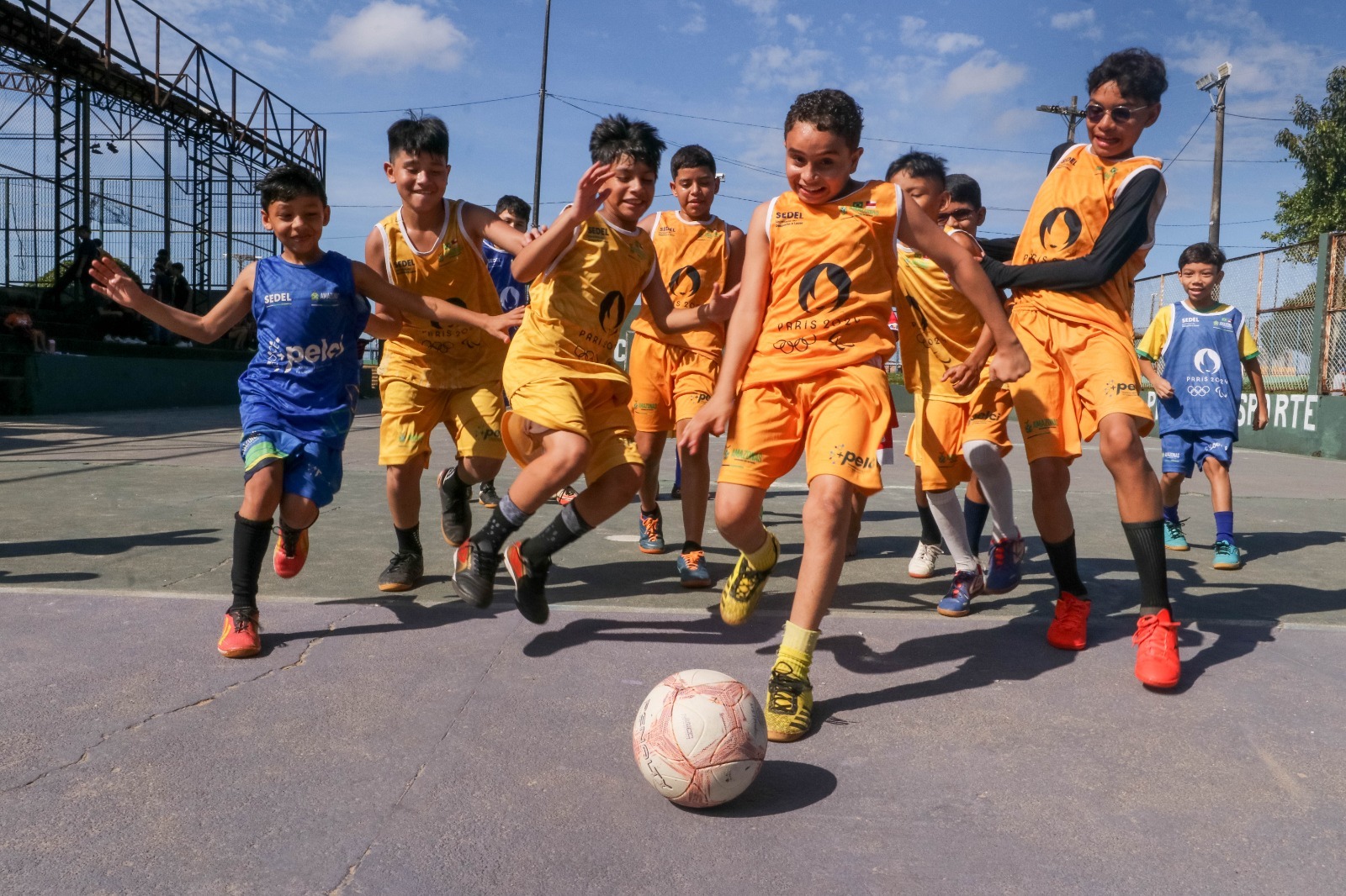 Pelci ultrapassa 325 mil atendimentos e consolida expansão do esporte no Amazonas