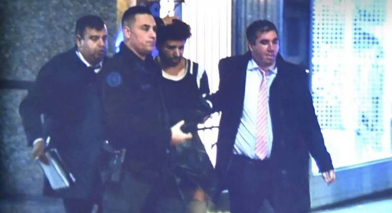 Brasileiro preso por tentar matar Cristina Kirchner faz apologia ao nazismo