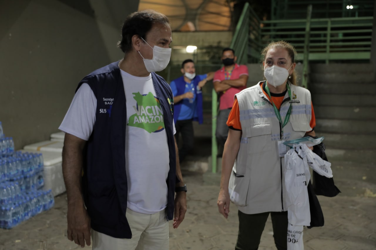 Secretário de Saúde do Amazonas pede que população não escolha vacina: ‘todas são seguras'