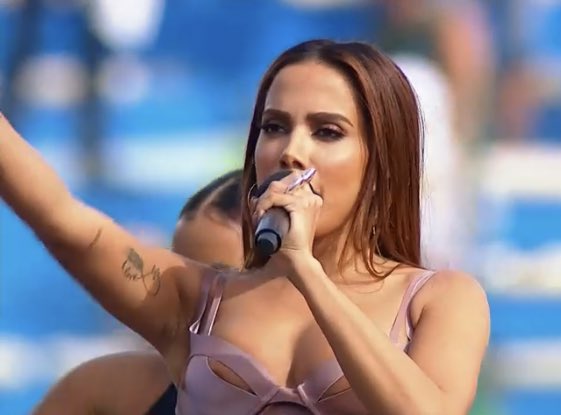 Reveja o show completo de Anitta na Copa Libertadores da América