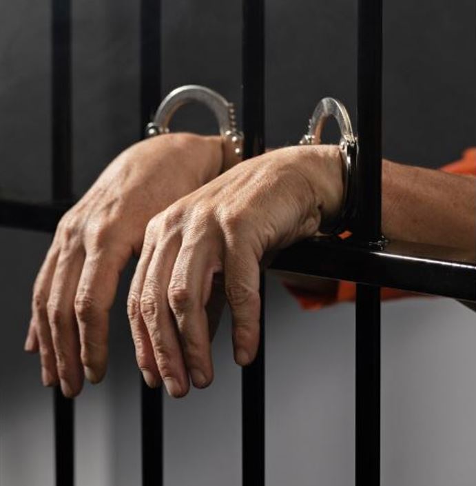 Foragido por homicídio, homem é preso no Amazonas 