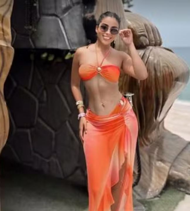 Ex-candidata a Miss Equador é executada dentro de restaurante 